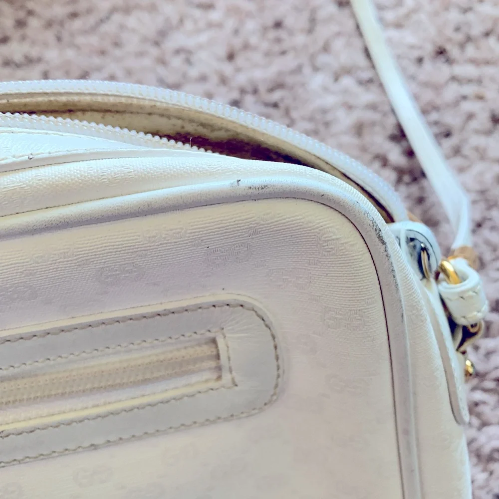 🎉HP 10/30🎉 Authentic Gucci Vintage Crossbody bag, *RARE* ALL White